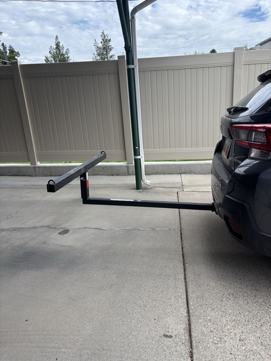 Hitch-Mounted Carrier / Tailgate Extender