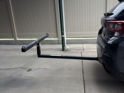Hitch-Mounted Carrier / Tailgate Extender