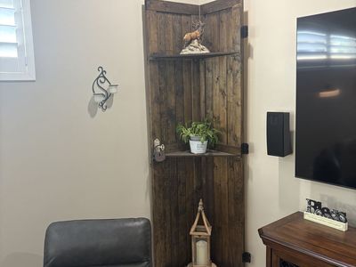 Pine corner unit 8’ tall