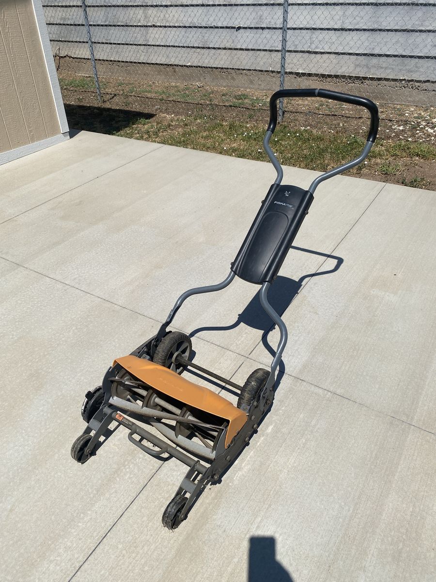 Reel mower
