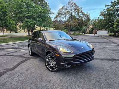 2017 Porsche Cayenne Platinum Edition