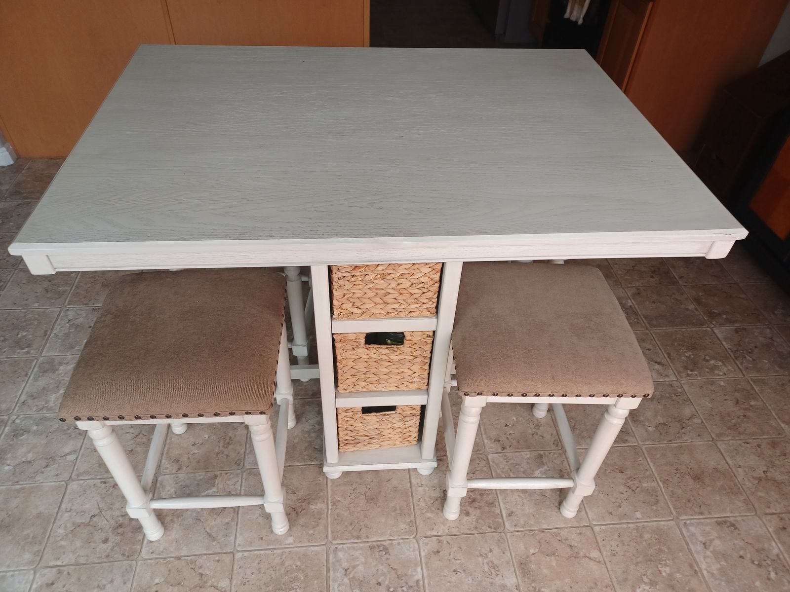 Kitchen table