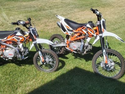 Pair of Kayo TD125 and TT125 Youth Dirt Bikes - Orange and White