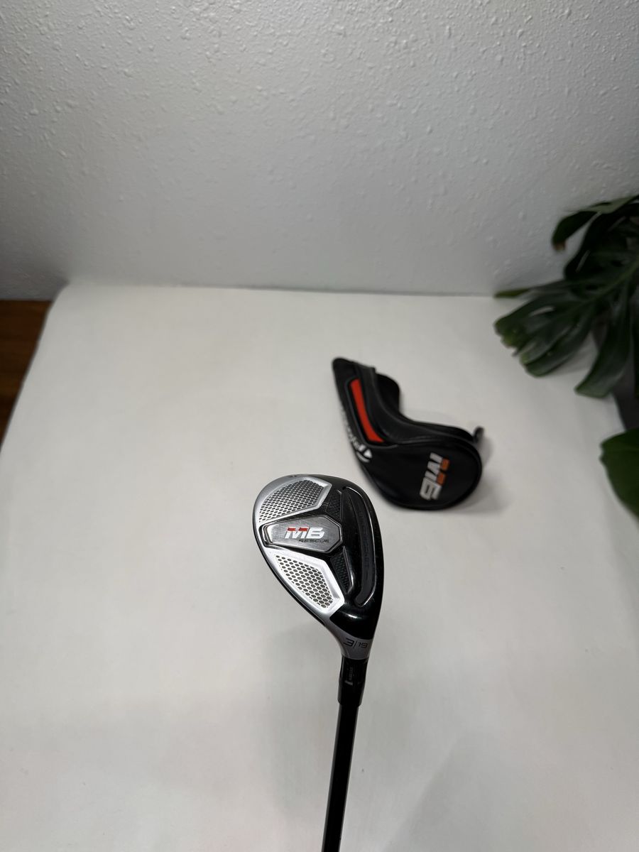 TaylorMade M6 3Hybrid 19° Fujikura Atmos 6 Regular Graphite RH Headcover