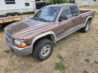 2000 Dodge Dakota SLT V8 Extended Cab Pickup Truck, As-Is Project/Parts Vehicle