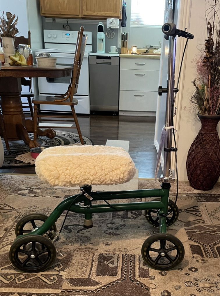 Green Knee Scooter