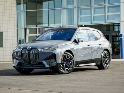 2025 BMW iX M60