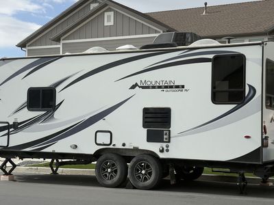 Outdoors RV Creekside Mountain