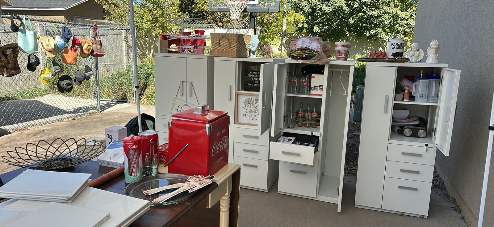 Garage Estate Yard Sale Items Furniture Collectibles 
