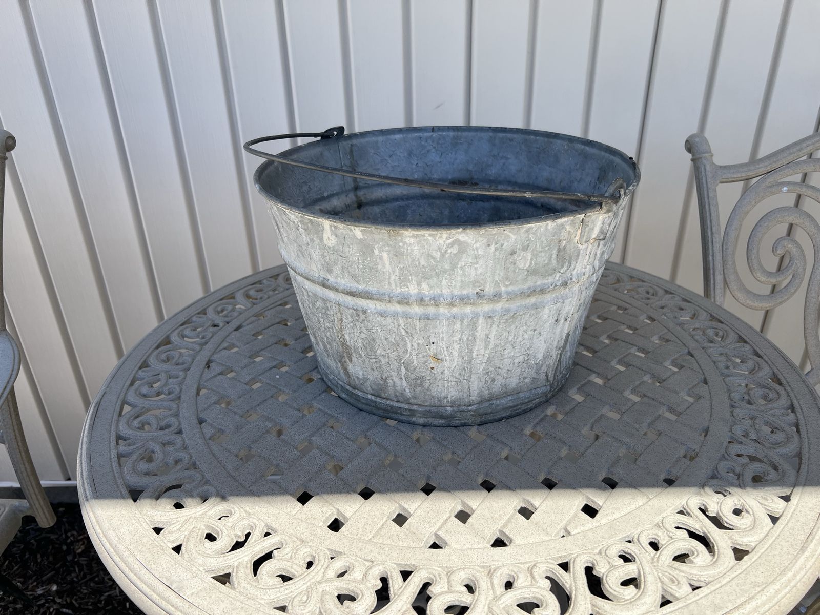 Vintage Galvanized Metal Bucket with Handle - Farmhouse Decor/Planter