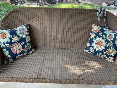 5 Foot Outdoor Wicker Swing