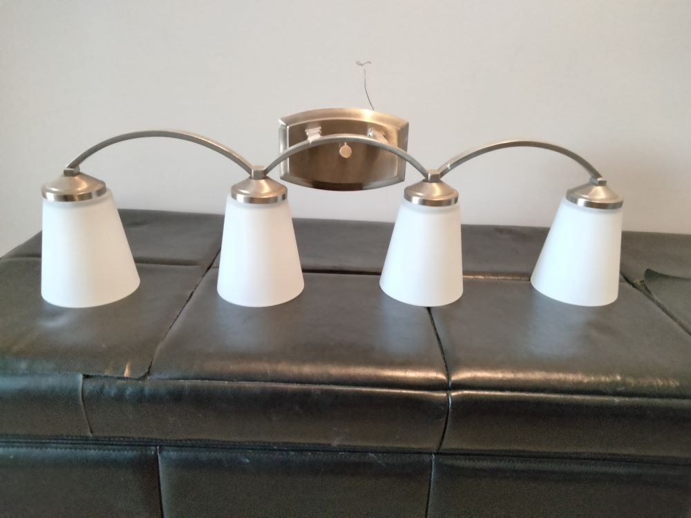 Mirror Vanity Lighting 4 Lights, Used