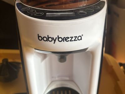 Baby Brezza Advanced Pro + 3 extra funnels