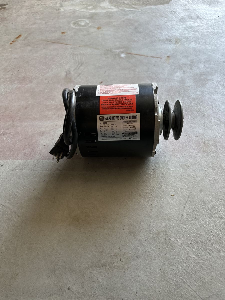 Evaporative cooler motor