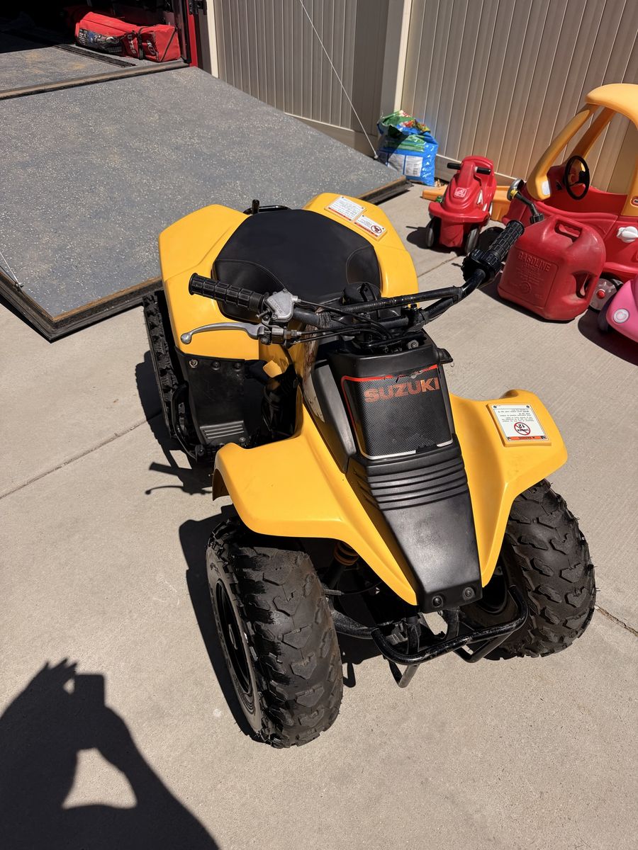 Suzuki Lt80 
