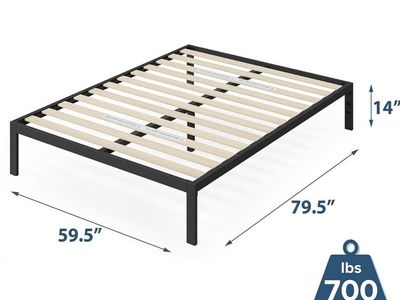 Zinus Mia Metal Platform Queen Bed Frame