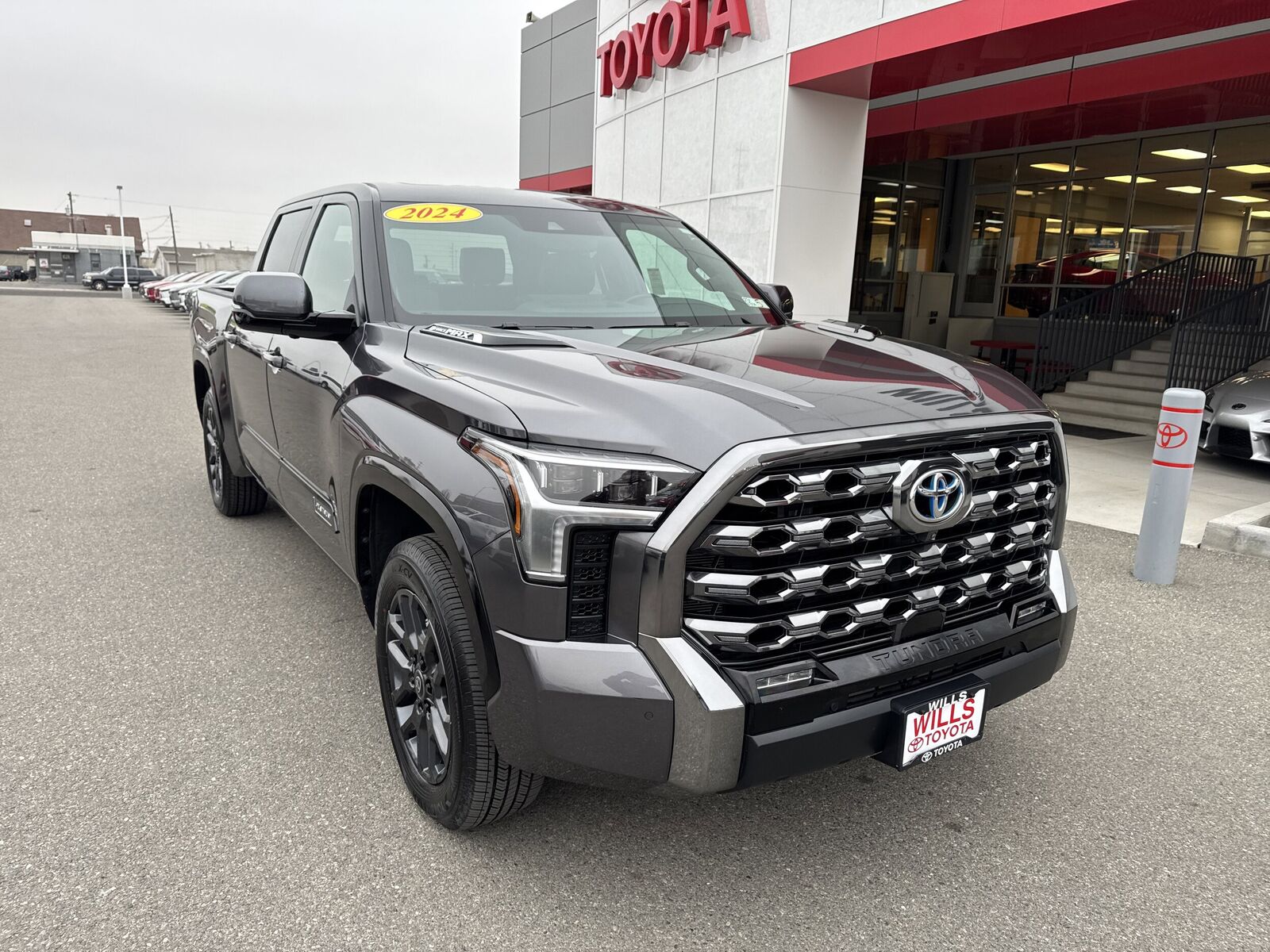 2024 Toyota Tundra Platinum HV