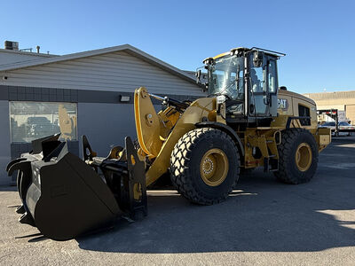Large Loader for Rent. 2025 Cat 930. Reduced winter rates available