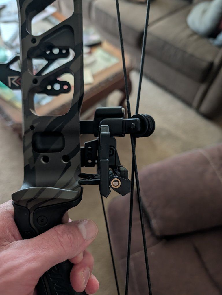 Archery hunting bow READING FULL DESCRIPTION
