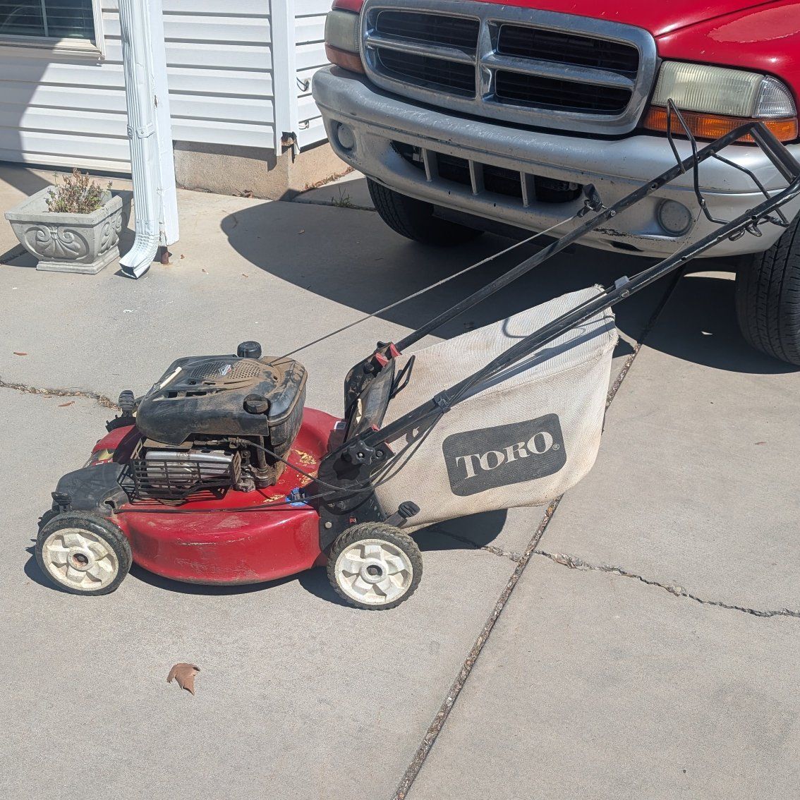 Toro Recycler Lawn Mower With Bag Weed Grass