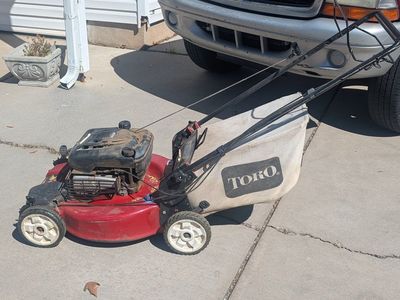 Toro Recycler Lawn Mower With Bag Weed Grass