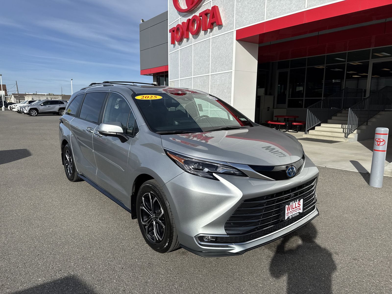 2025 Toyota Sienna Platinum 7-Passenger