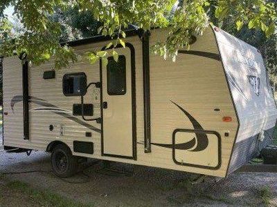Keystone Hideout, 2016 Travel Trailer - 21ft, Sleeps 6, AC
