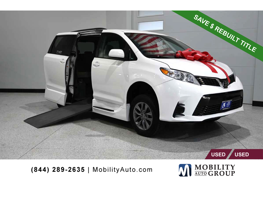 2019 Toyota Sienna LE Mobility 7-Passenger
