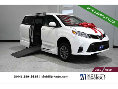 2019 Toyota Sienna LE Mobility 7-Passenger