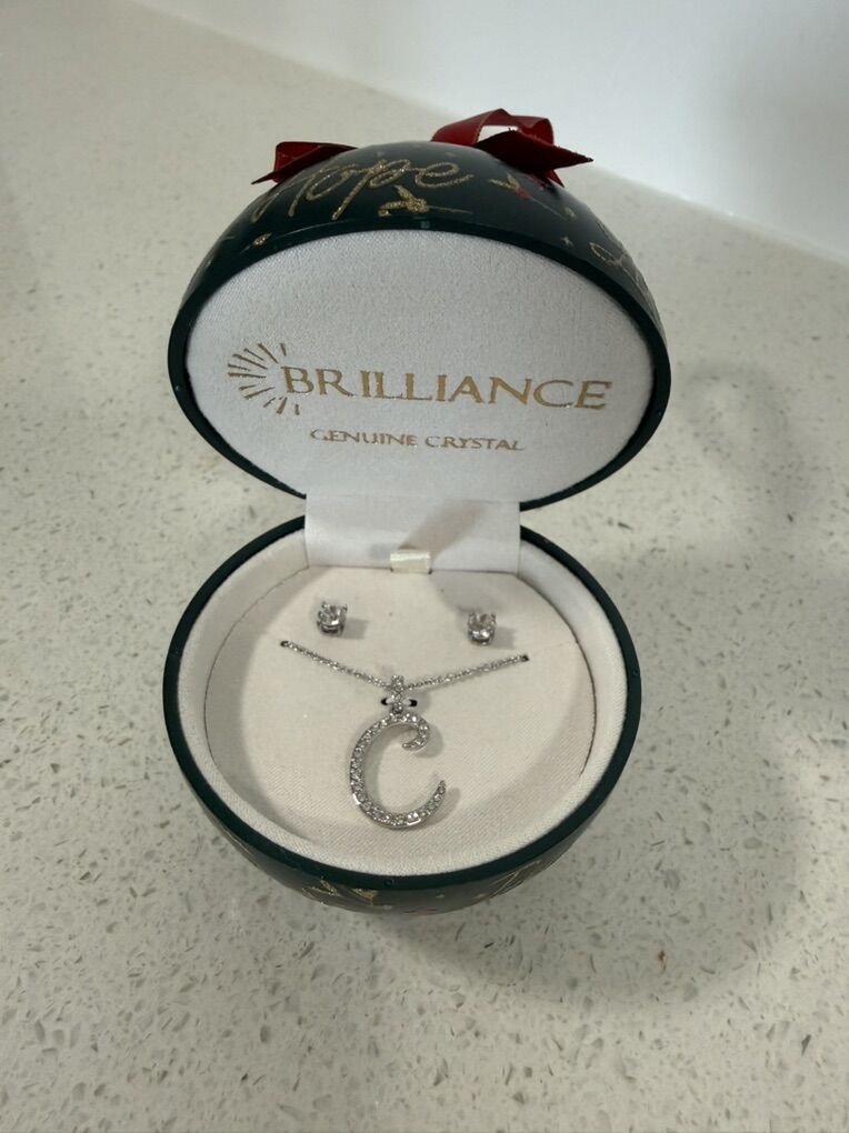 Brilliance C NeckLace And Earrings