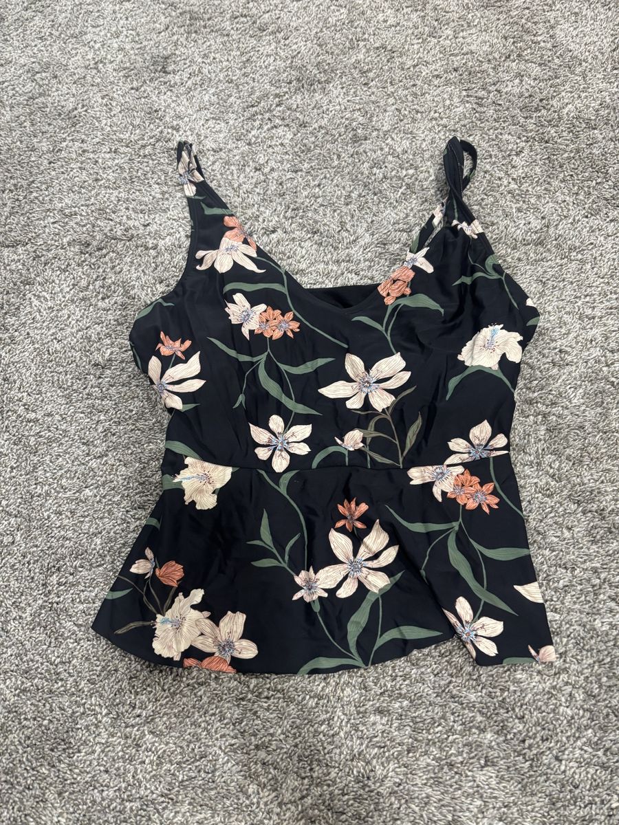 Women’s tankini top