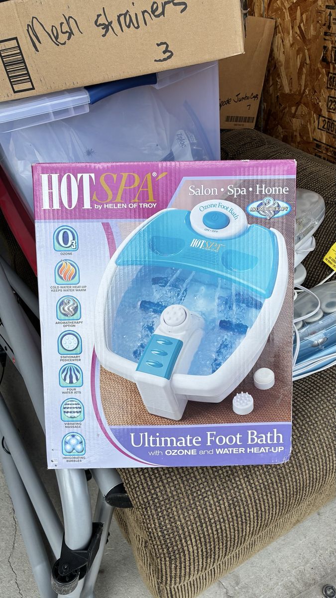 Hot Spa by Helen of Troy Ultimate Ozone Foot Bath Massager with Heat, Aromatherapy, & Bubbles
