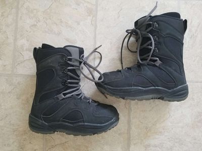 Liquid - Snow Board Boots - Womens Size 7