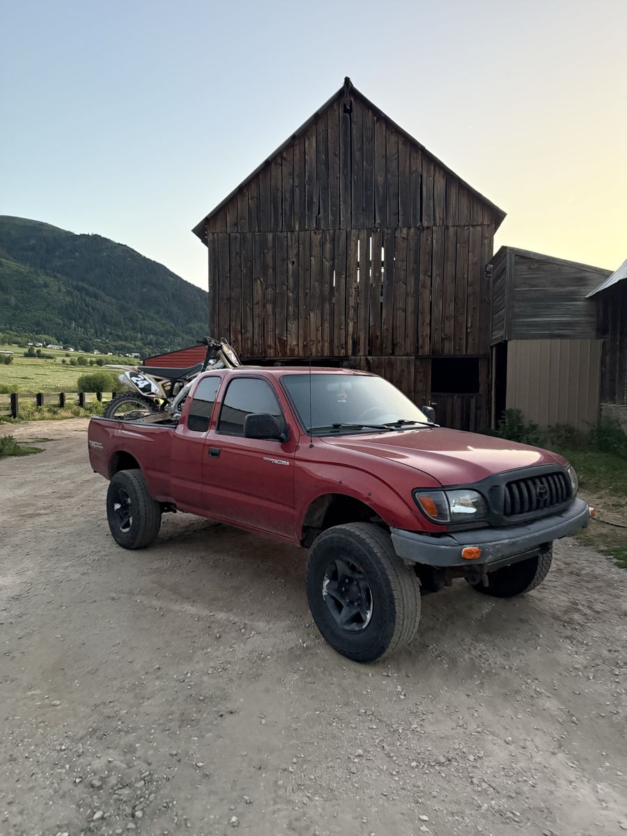 2002 Toyota Tacoma SR5 V6