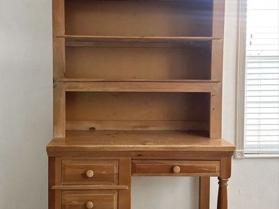 Desk with Hutch