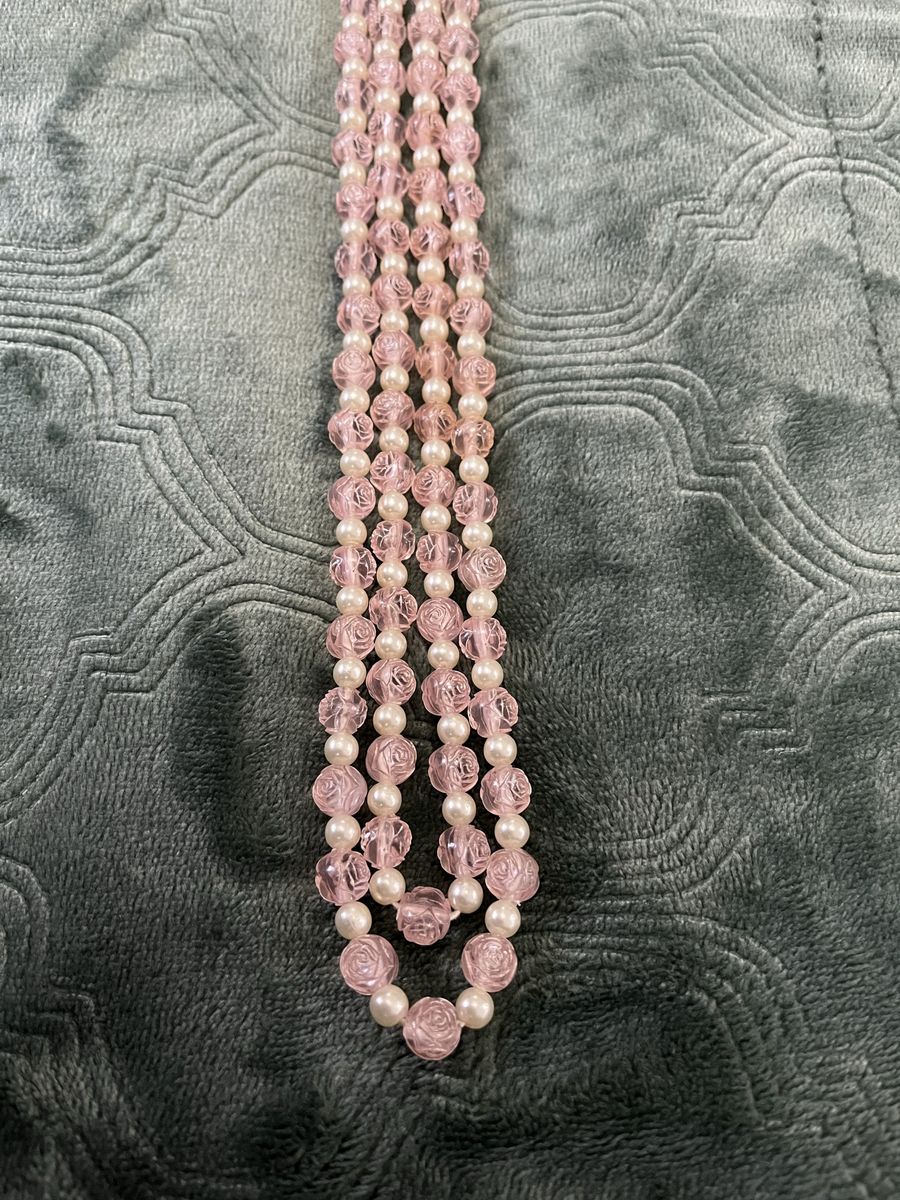 Vintage/Antique Late 1920's -1930's Necklace with Pink Rose Beads and Faux Pearl