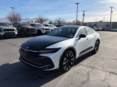 2026 Toyota Crown Platinum