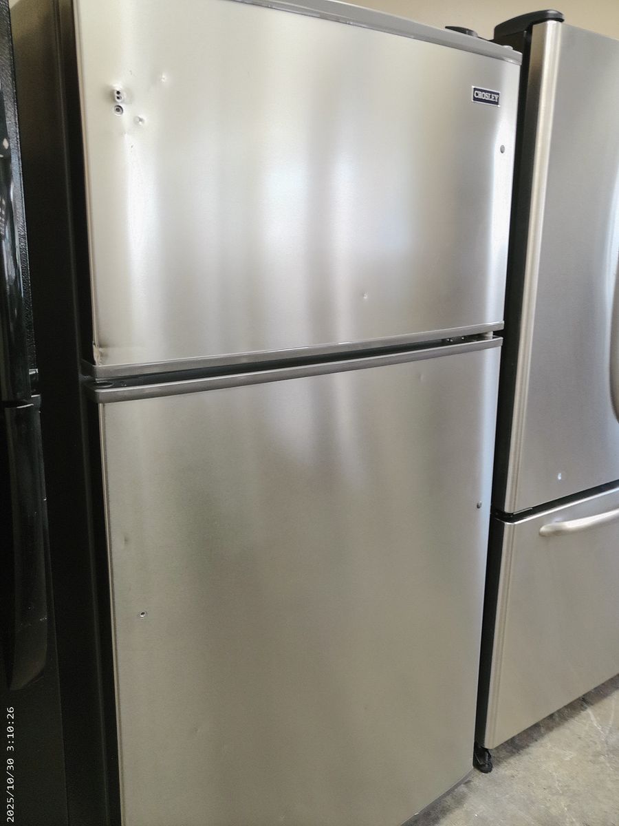 Stainless Steel 20 cf Top Freezer Refrigerator~90 Day Guarantee