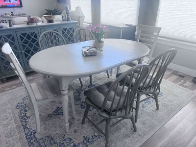 Dining Table w/ 6 Chairs