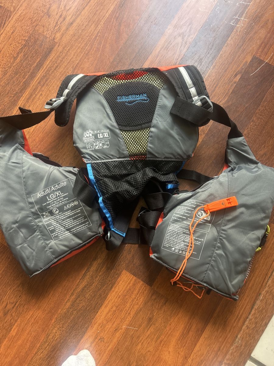 Fisherman Adult LG/XL Fishing Vest PFD Life Jacket with Whistle 40-45" Chest