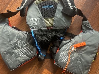 Fisherman Adult LG/XL Fishing Vest PFD Life Jacket with Whistle 40-45" Chest