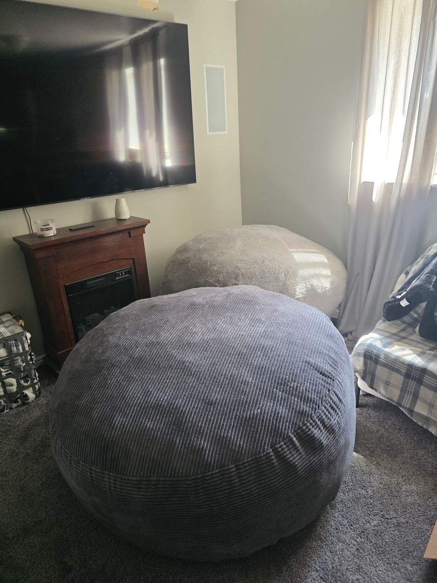 2 Gray bean bags