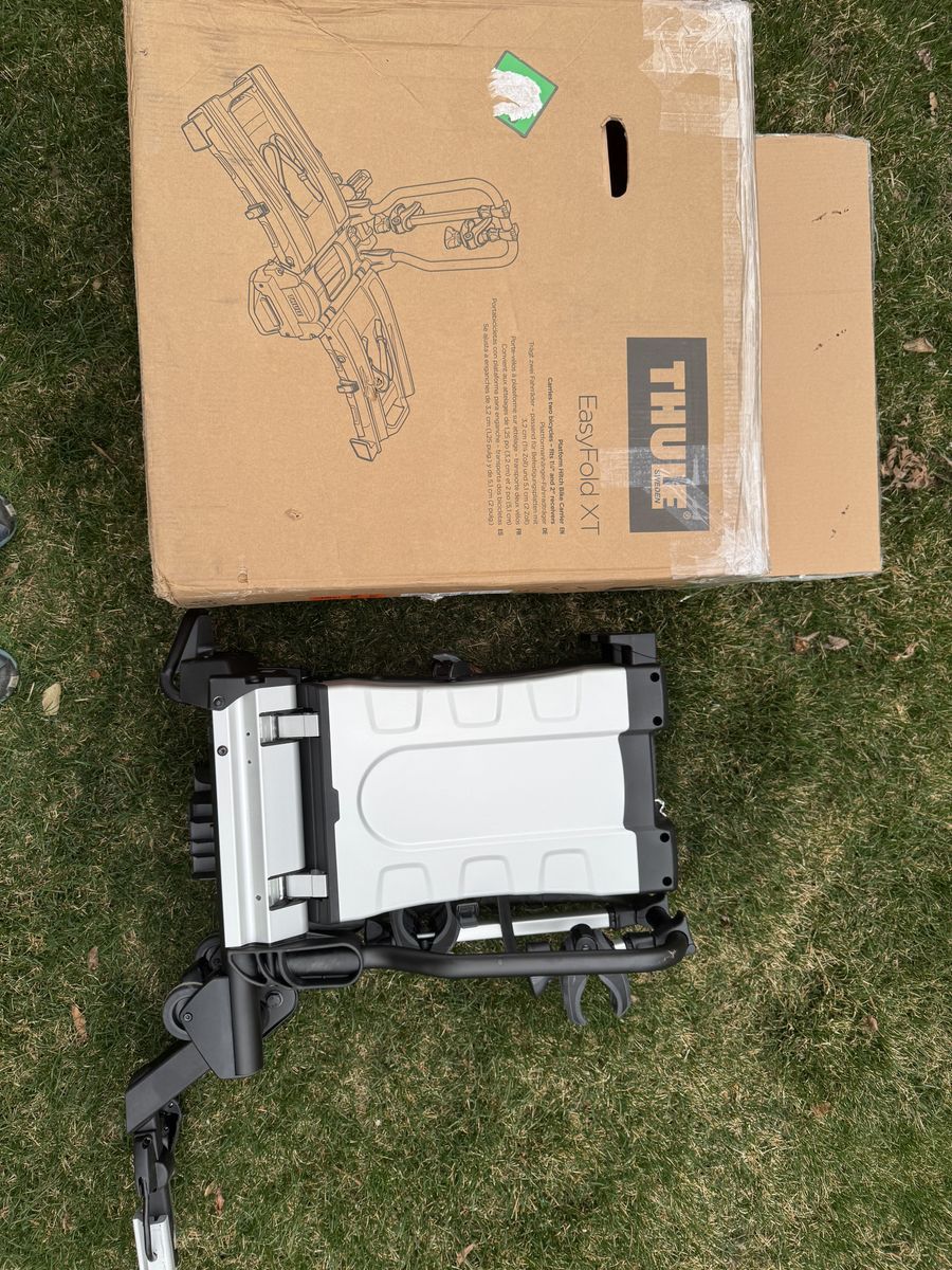 Thule easyfold XT bike rack - new, open box