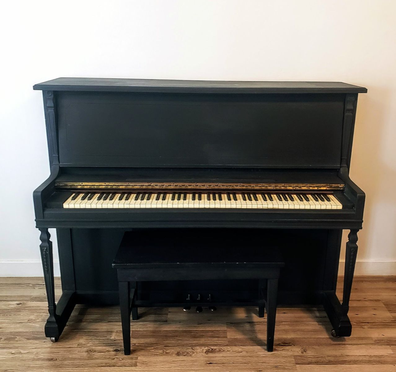 Baldwin/Howard Upright Piano