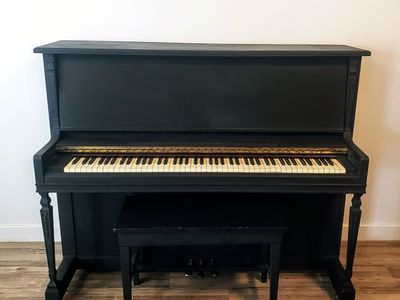 Baldwin/Howard Upright Piano
