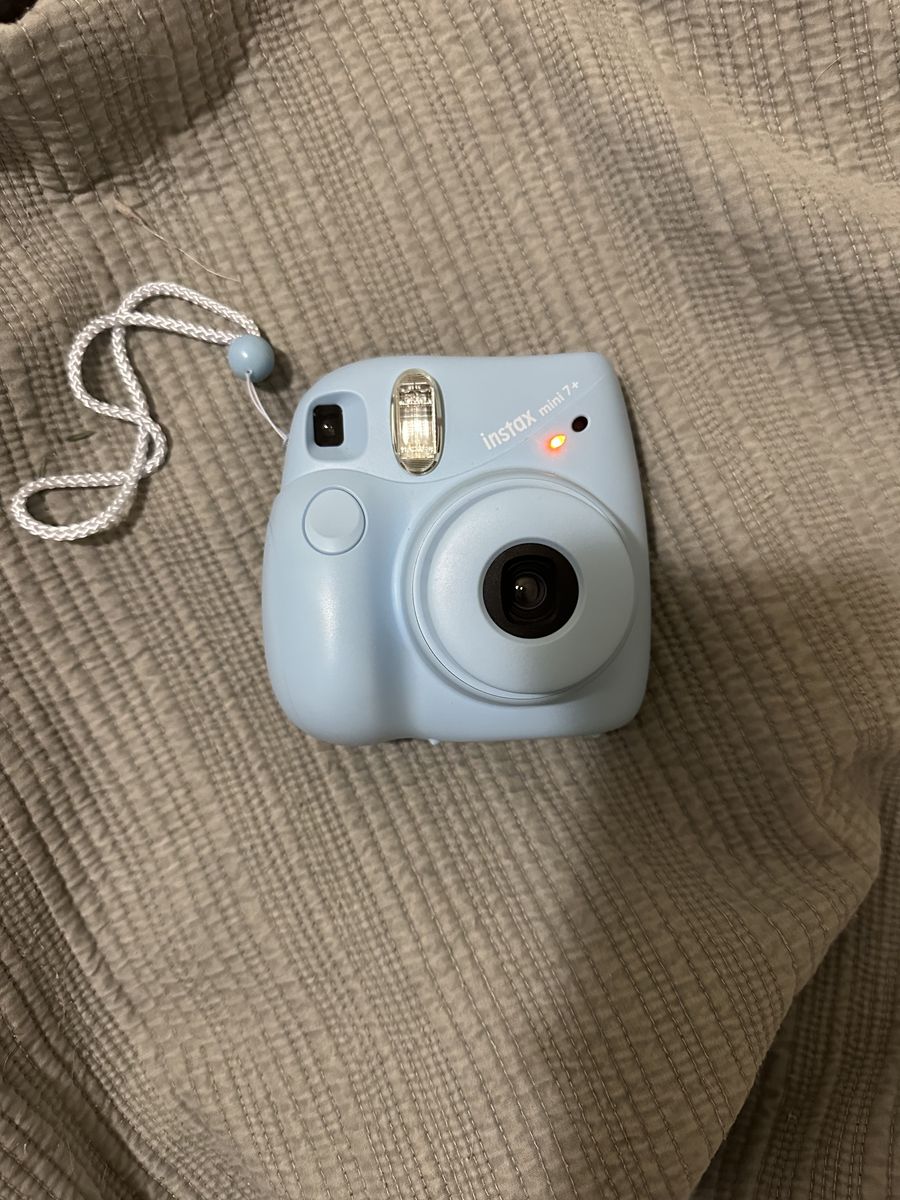 Instant Camera