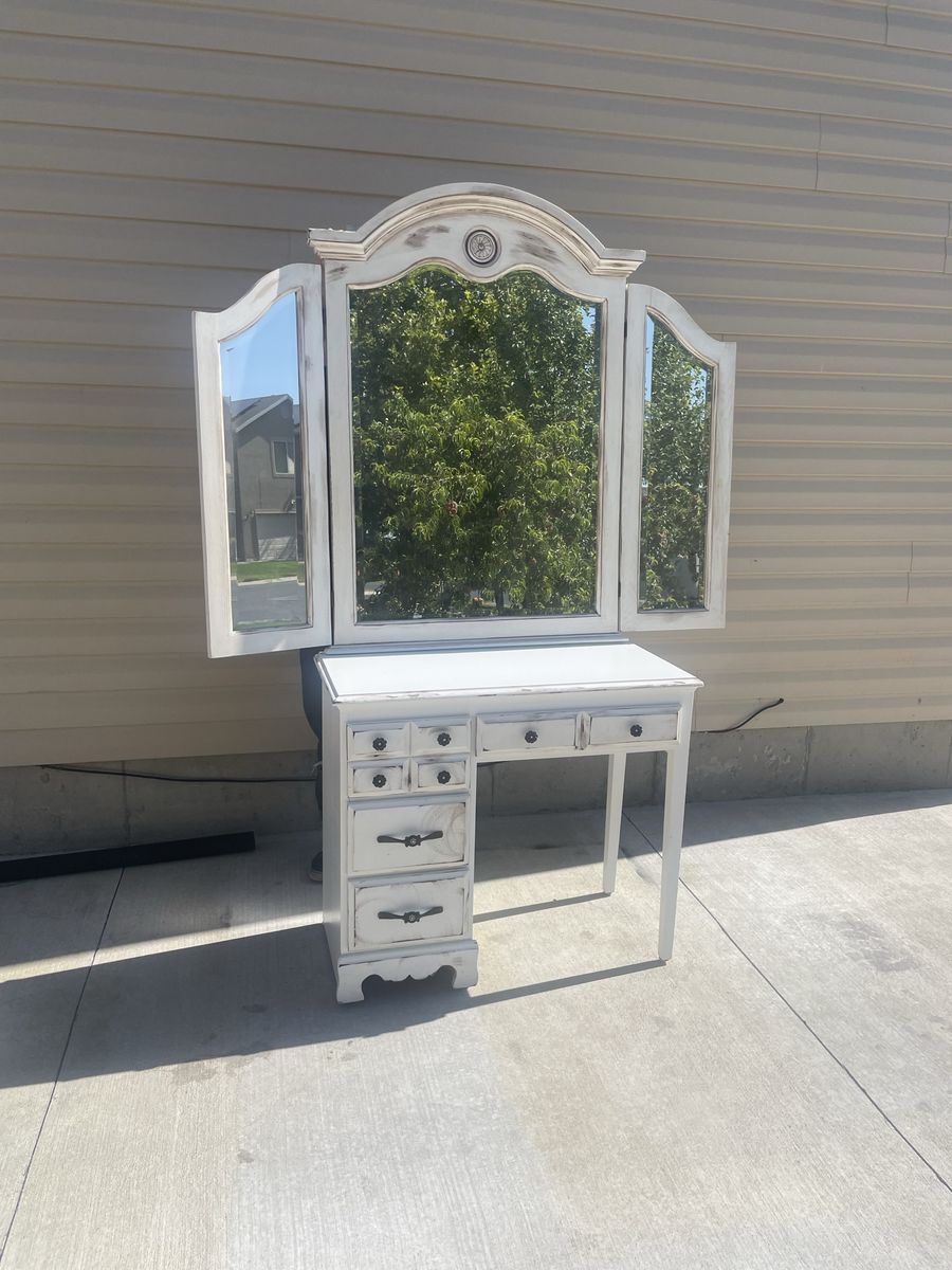 White Distressed Vanity Desk with Tri-Fold Mirror and Drawers - Shabby Chic Style