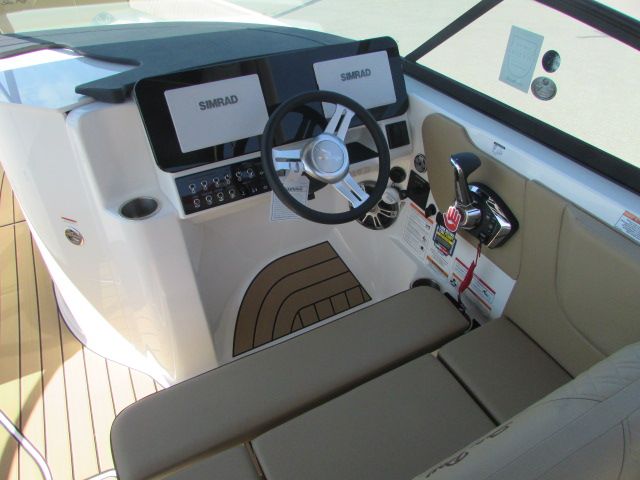 2025 Sea Ray 270 SDS Surf! (Great Boat! Big Power! )