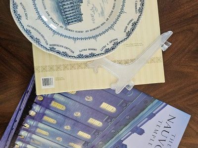 Nauvoo Temple Decorative Plate with Stand and Companion Book Set