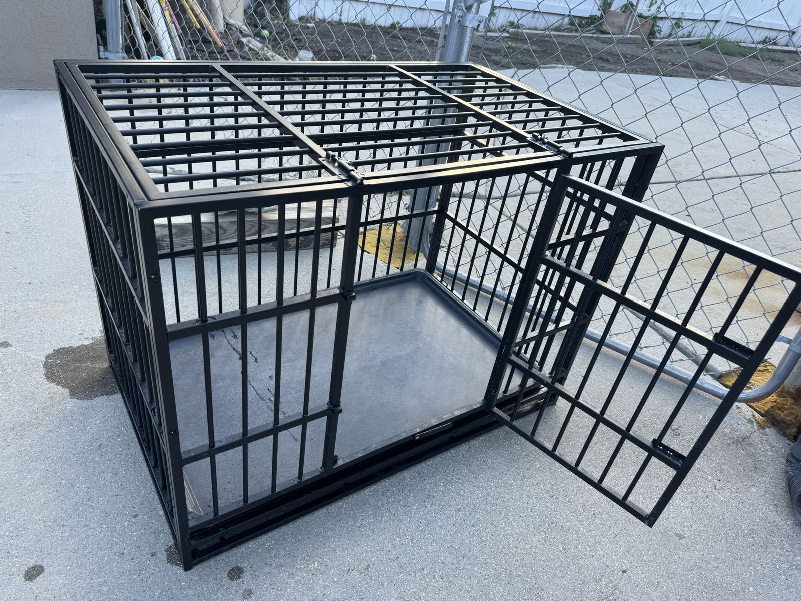 Heavy Duty Metal Dog Crate Heavy-Duty Escape Proof Pet Cage $75